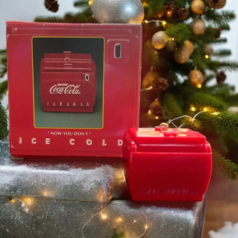 Vtg. NIB Coca Cola 1993 Cool Yule Pop Up Christmas Ornament Now You See It Bear